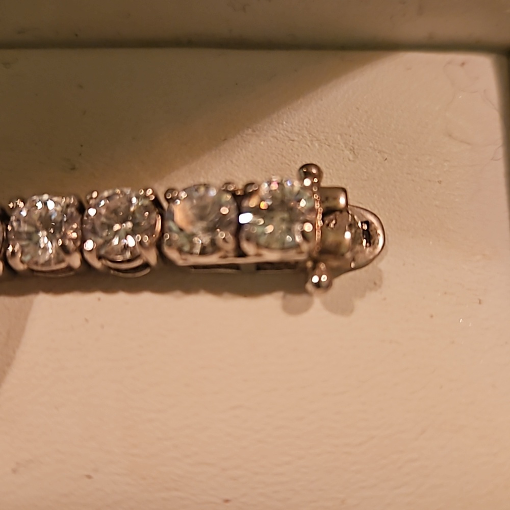 Cubic Zirconia Bracelet 7" - Picture 5 of 8